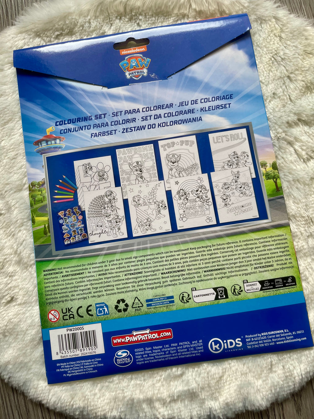 Paw Patrol Malset mit 8 Ausmalbildern, 6 Buntstiften & Stickern