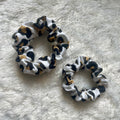 Handmade Scrunchie Leo Weiß-Gold