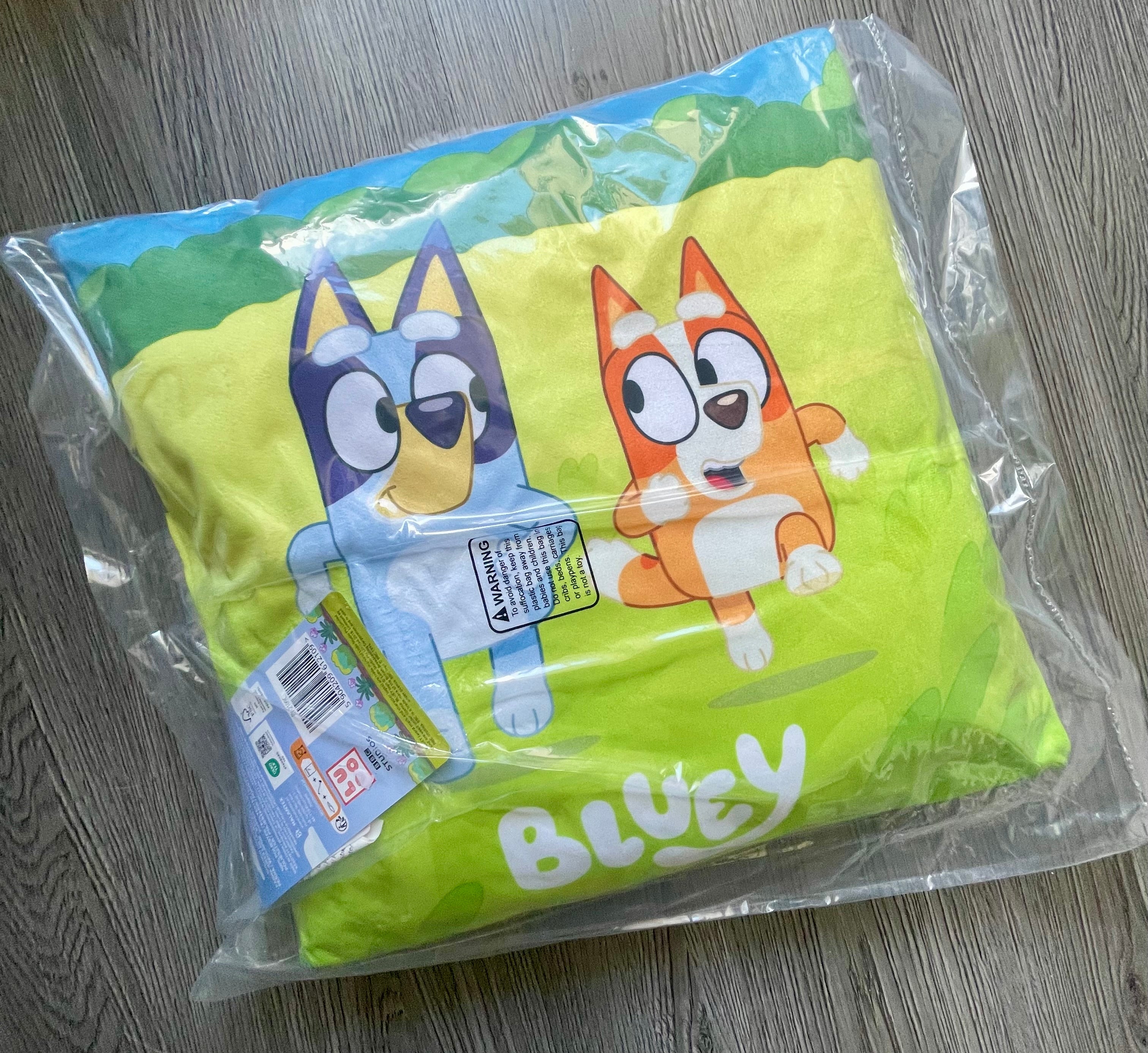 Bluey Dekokissen – 38 × 38 cm mit Bluey & Bingo